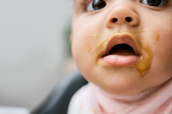 Gimme Some More Adorable Baby Girls Mouth Covered Baby Food — 图库照片