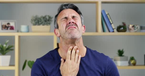 Video Footage Handsome Middle Aged Man Suffering Sore Throat Home — Vídeo de Stock