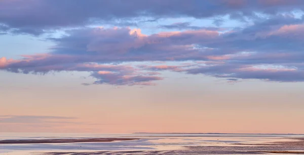 Копіювати Простір Вигляд Море Океан Небом Заходу Сонця Стратокулярними Хмарами — стокове фото