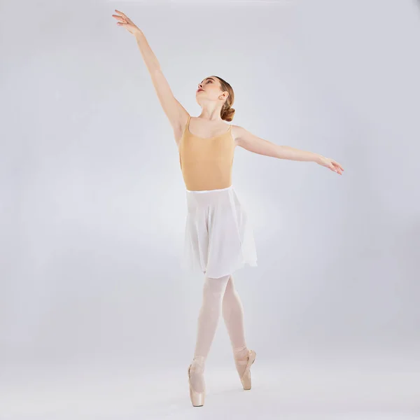 Believe Again Beauty Dance Studio Shot Young Woman Performing Ballet — стоковое фото