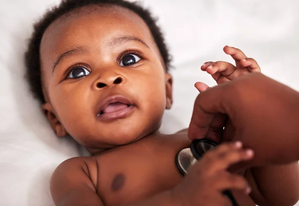 Shes Sweet Girl Little Baby Checkup Doctor Clinic — Stockfoto