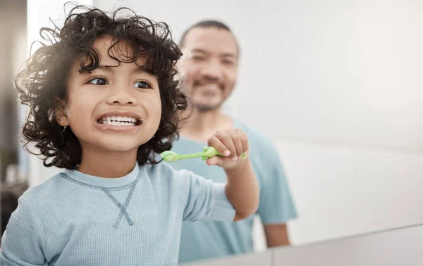 Brush Adorable Little Boy Brushing His Teeth Bathroom His Father — Stock Photo, Image