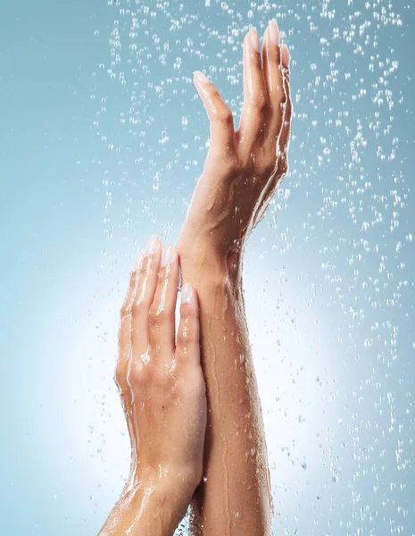 Putting Personal Hygiene First Unrecognisable Woman Showering Blue Background — Stockfoto