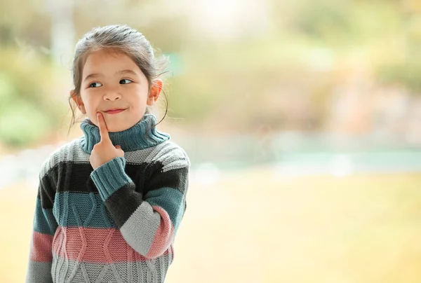 Know Mom Hides Snacks Adorable Little Girl Home — 스톡 사진