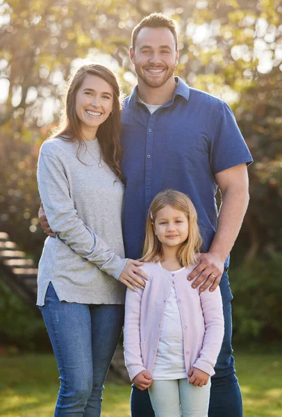 She Made Family Cropped Portrait Affectionate Young Family Three Posing — Stockfoto