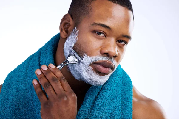 Time Say Goodbye Beard Studio Portrait Handsome Young Man Shaving — Stok fotoğraf