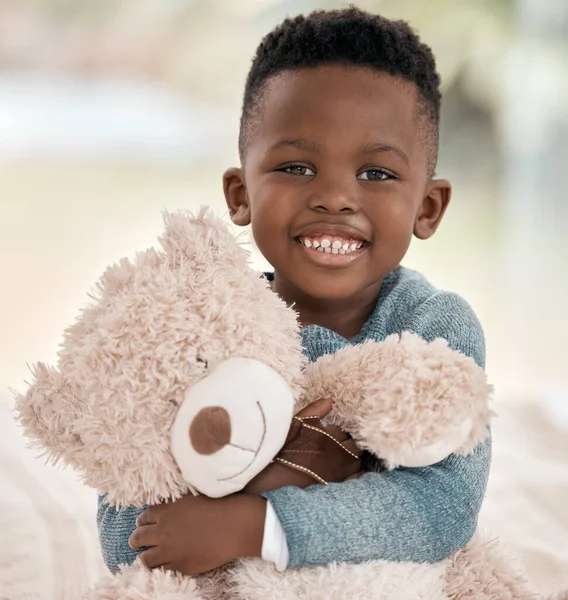 Just Teddy Cropped Portrait Adorable Little Boy Sitting Bed Home — Zdjęcie stockowe