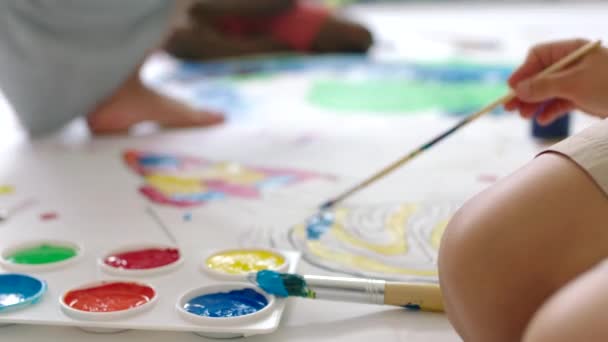 Children Students Toddlers Painting Doing Art Using Paint While Class — Αρχείο Βίντεο