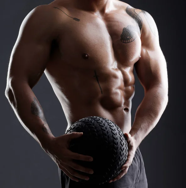 Going Slamming Workout Athletic Young Man Using Slam Ball His — Fotografia de Stock