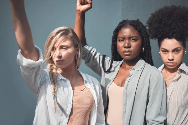 Diverse Female Activists Protesters Fists Fighting Freedom Human Rights Group — Fotografia de Stock