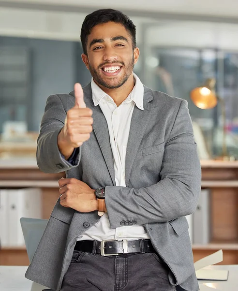 Theres Never Been Better Time You Portrait Young Businessman Showing —  Fotos de Stock