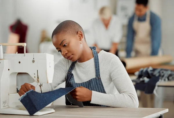 Fashion Design Creative Work Workshop Young African American Factory Worker — Stockfoto