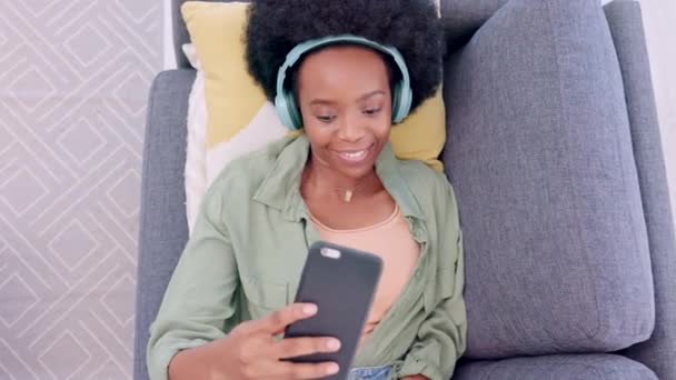 Happy Carefree Smiling Woman Taking Selfie Phone Social Media Dating — Αρχείο Βίντεο