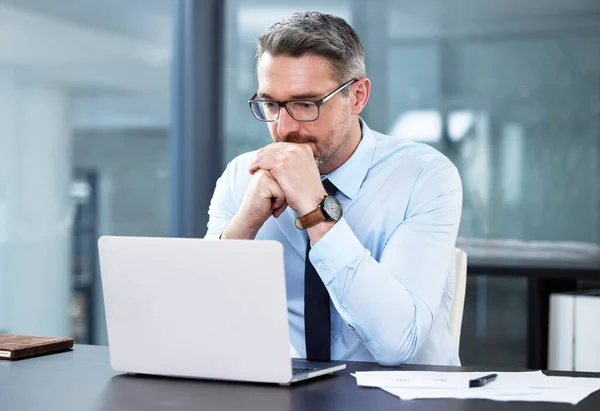 Has Make Some Difficult Decisions Mature Businessman Using Laptop Office — Fotografia de Stock