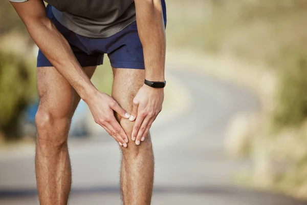 Cant Proceed Any Further Injury Closeup Shot Unrecognisable Man Holding — Fotografia de Stock