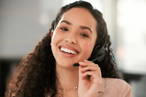 Happy Help Young Female Call Center Agent Office Work — Stock Photo, Image