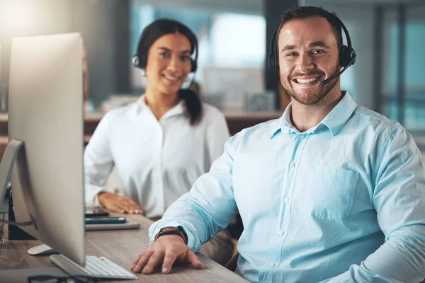 Were Team Solves Problems Two Young Call Centre Agents Sitting — Φωτογραφία Αρχείου