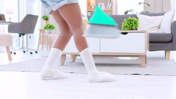 Closeup Woman Dancing Having Fun While Cleaning Floor Home Excited — Αρχείο Βίντεο