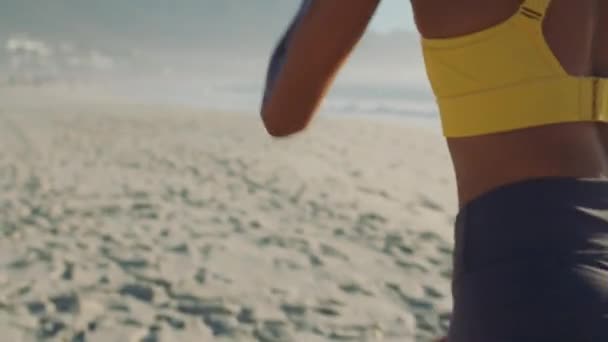 Active Fit Sporty Woman Running Sprinting Jogging Seashore Beach One — Vídeo de stock