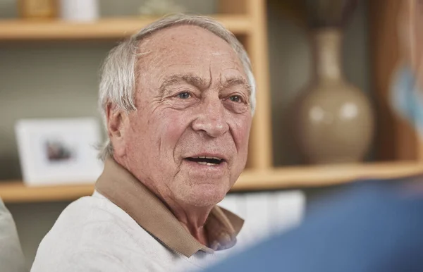 Has Been Informative Conversation Elderly Man Having Checkup Unrecognizable Nurse — Foto de Stock