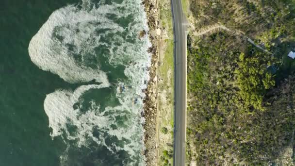 Video Footage Busy Road Cape Towns Terrain Ocean Which Surrounds — Video