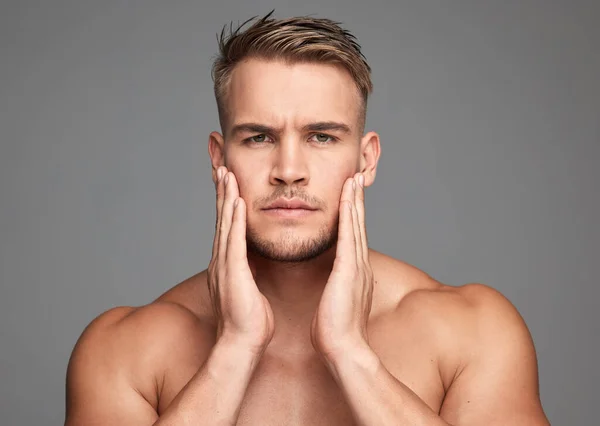 Rough Skin Watch Studio Shot Handsome Young Man Posing Grey — Foto Stock