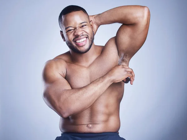 Rolling Day Fresh Way Studio Shot Handsome Young Man Applying — Foto Stock