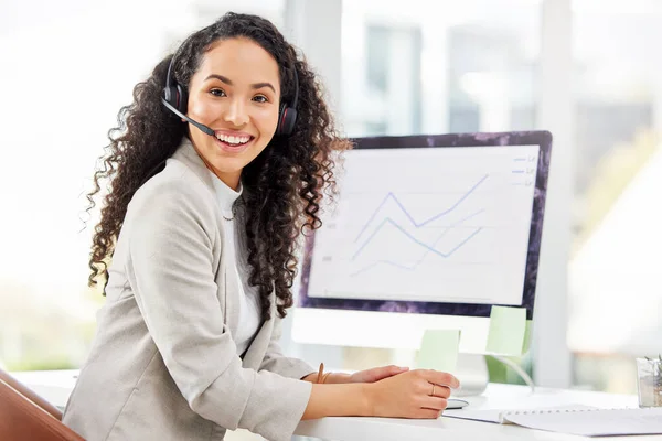Connecting Clients Ensure Best Service Portrait Young Businesswoman Wearing Headset — Fotografia de Stock