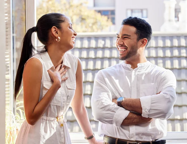 Your Jokes Always Funniest Two Cheerful Young Businesspeople Standing Window — Fotografia de Stock
