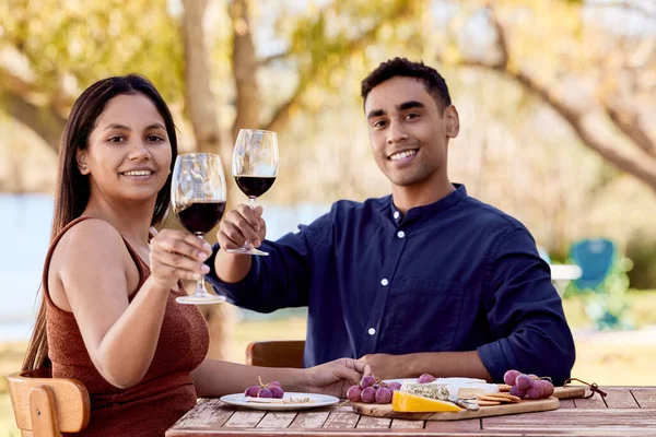 Better Drinker Young Couple Having Wine Date Wine Farm —  Fotos de Stock