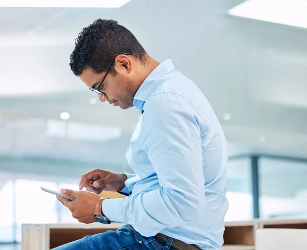 Our Schedule Filling Fast Handsome Young Businessman Sitting Alone His — Fotografia de Stock