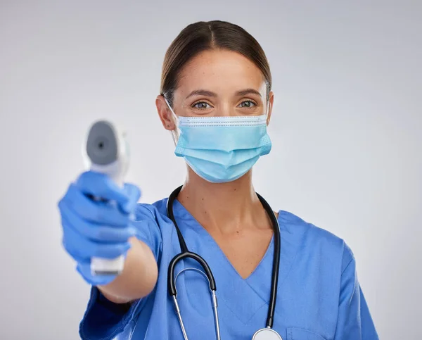 Checking Your Temperature Could You Young Female Nurse Holding Digital — Stock fotografie