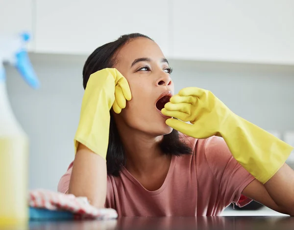 Need Take Nap Young Woman Taking Break Form Cleaning Her — Stockfoto