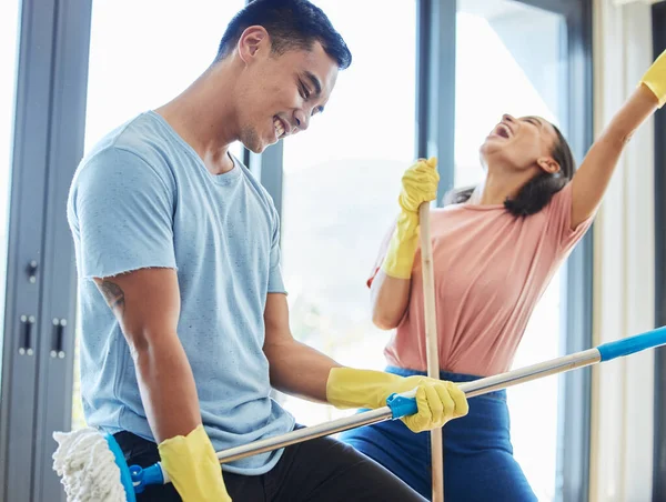 Remember Have Fun Couple Taking Break Mopping House Dance —  Fotos de Stock