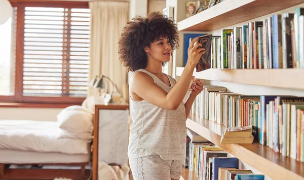 Solemn Moods Attractive Young Woman Browsing Book Shelf Home — 图库照片