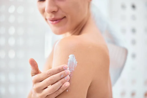 Daily Exfoliation Key Smooth Skin Woman Applying Moisturiser Her Arms — Zdjęcie stockowe