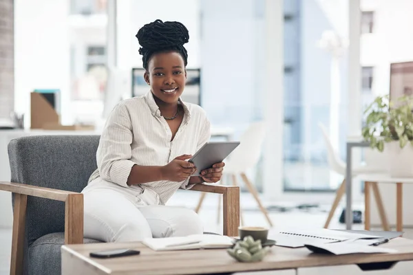 Excited New Business Ventures Businesswoman Using Her Digital Tablet Work — Stock Photo, Image