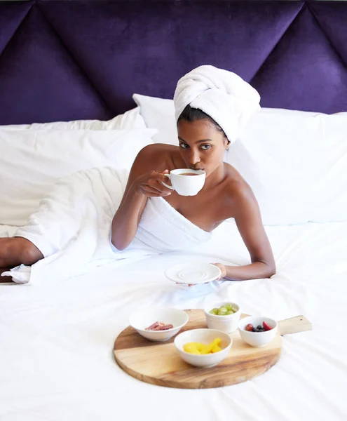 Breakfast Bed Dont Mind Cropped Portrait Attractive Young Woman Drinking — Stockfoto