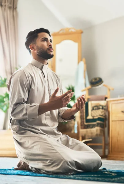 Pray Well Better Half Study Young Muslim Man Praying Lounge — Stok fotoğraf