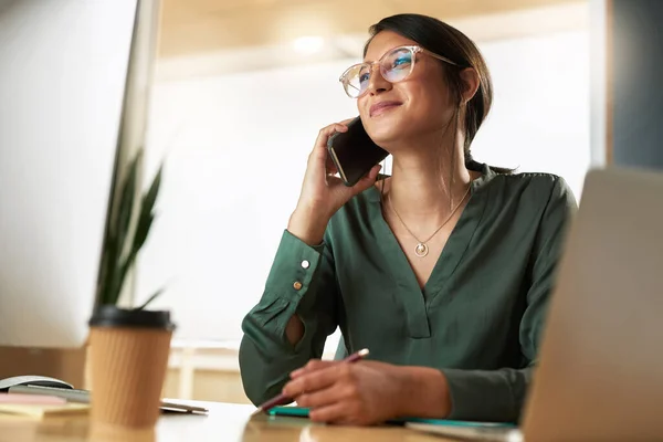 Happy You Young Businesswoman Taking Call Her Smartphone Work — Stockfoto