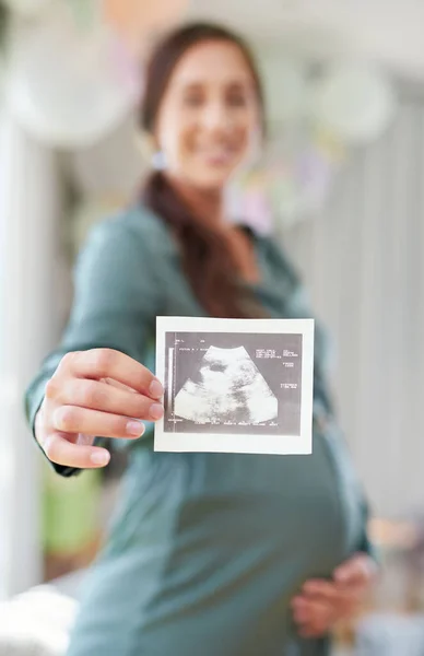 Ive Been Staring You Ages Young Mother Holding Ultrasound Her — Foto Stock