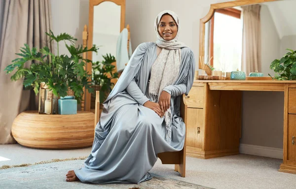 You Can Dress Traditional Still Look Good Young Muslim Woman — Fotografia de Stock