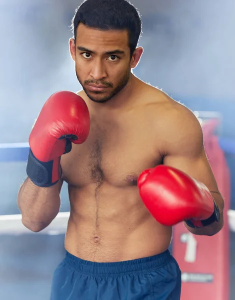 Ready Challenge Cropped Portrait Handsome Young Male Boxer Standing His — ストック写真