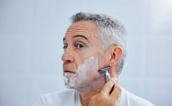 Its Time Beard Mature Man Shaving His Face Bathroom Home — Stockfoto