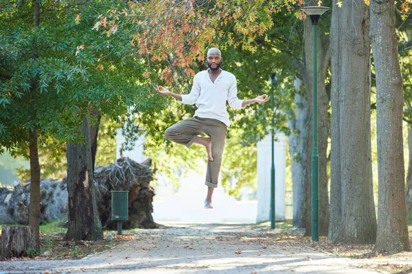 Achieving State Levitation Full Length Portrait Handsome Young Man Levitating — ストック写真