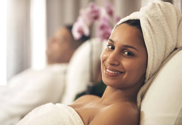 Spa Day Money Well Spent Woman Wearing Towel Her Head — Photo