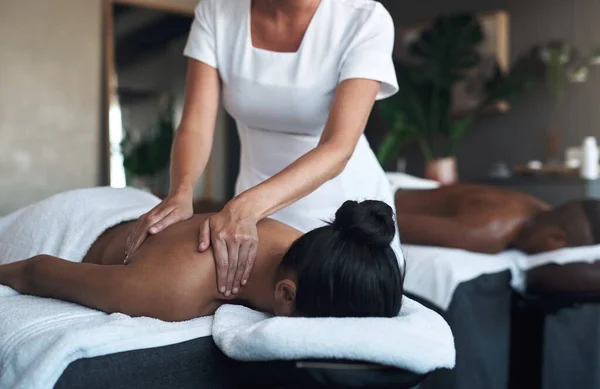 Best Way Destress Young Woman Getting Back Massage Spa — стоковое фото