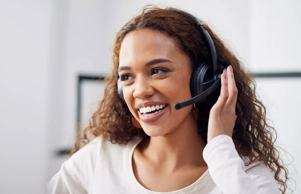 Glad Could Help Attractive Young Female Call Center Agent Working — Stock Photo, Image