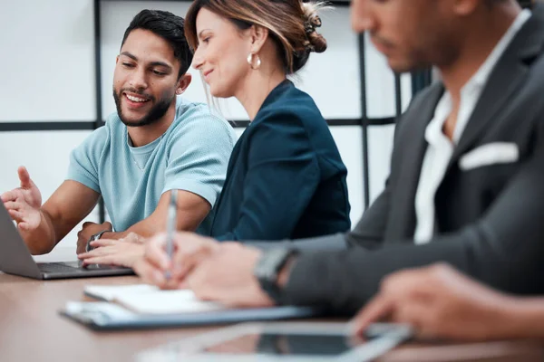 Hes Always Willing Lend Hand Two Young Businesspeople Talking Boardroom — Stock Fotó