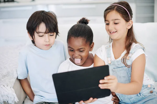 Love Making Funny Faces Group Little Children Using Digital Tablet — Stock Photo, Image
